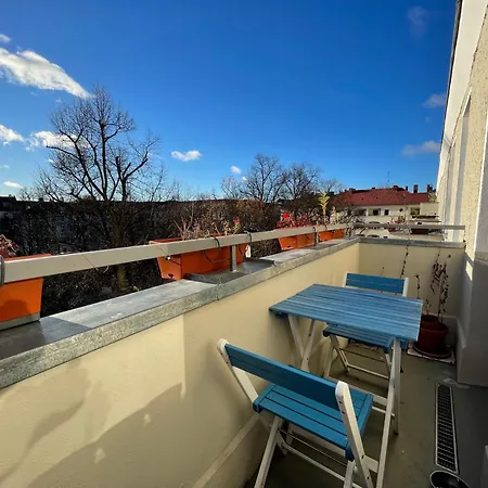 Apartment Sunny In Neukoelln